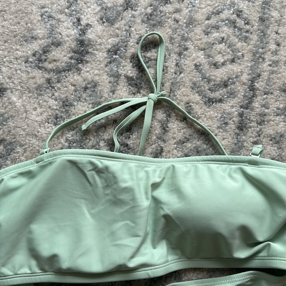 Woman’s Cupshe One piece - Green - Picture 2 of 4